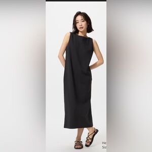 Uniqlo midi dress black simplistic minimalist closet staple 100% cotton